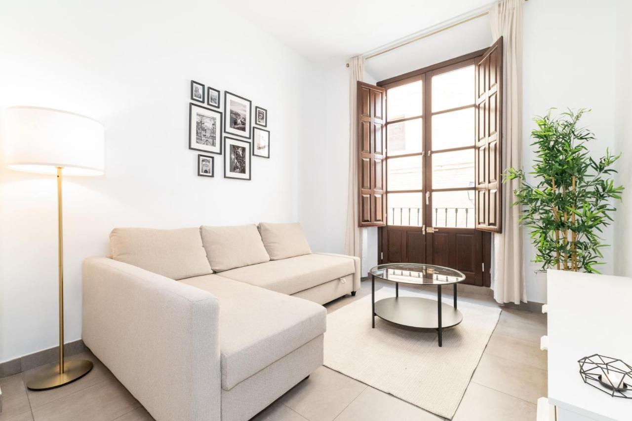 Moderno Apartamento Centro De Granada 2 Dış mekan fotoğraf